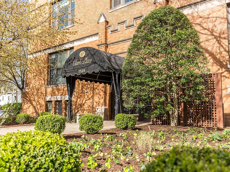 2525 George Rogers Clark Pl #106 — Photo 2