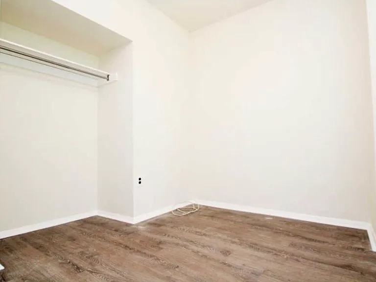 4011 Dexter St — Photo 14