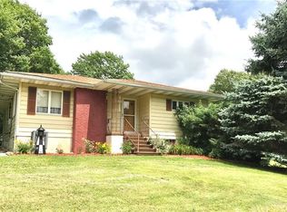 162 Lucas Pipeline Rd, Ruffs Dale, PA 15679