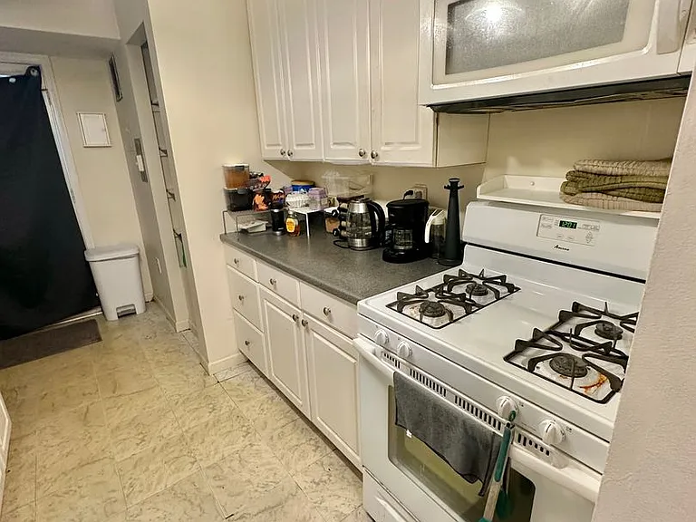 436 N Armistead St #T2 — Photo 8