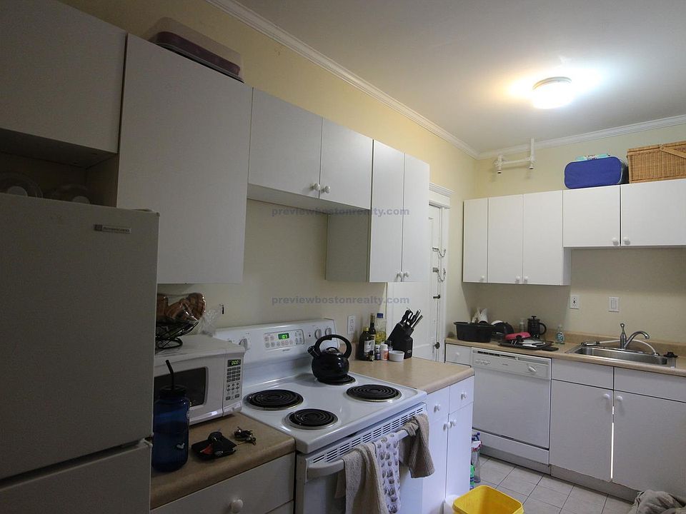 1st image of 1637 Commonwealth Ave #El8