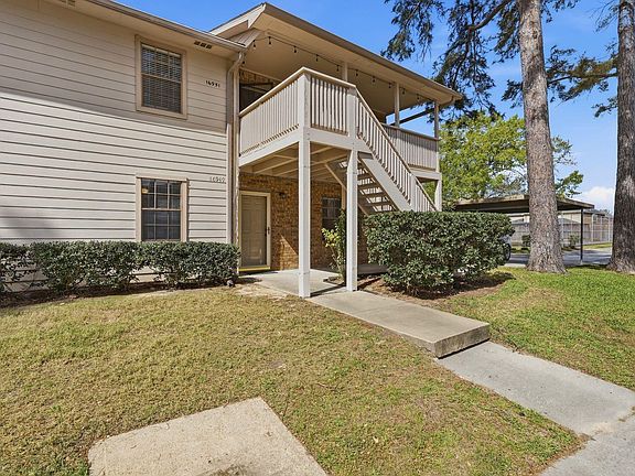 3rd image of 16949 Castleton Farms Rd #44