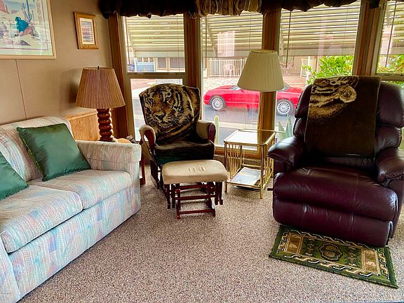 7750 E. Broadway Rd. #427