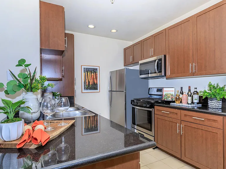 The Residences at Lorenzo — Photo 38
