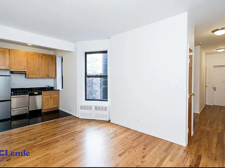 1324 Lexington Ave #6D — Photo 3