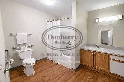1728 W Market St #F — Photo 5
