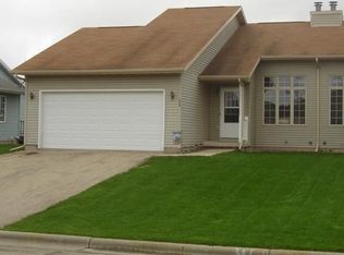 420 Santa Maria Dr, Arlington, WI 53911