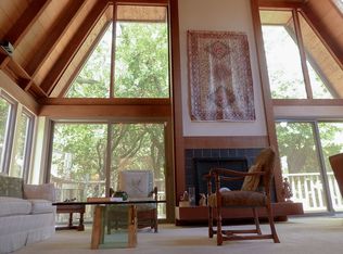 70 Wimbledon Way, San Rafael, CA 94901