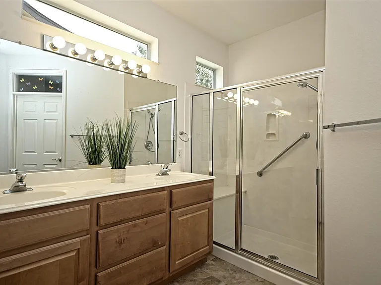 112 Bluebell Dr — Photo 19