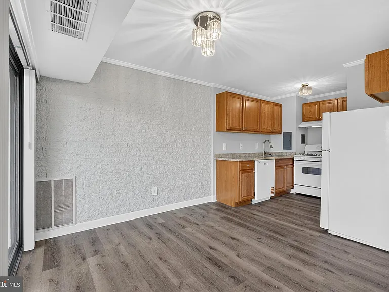 1804 Metzerott Rd #504 — Photo 11