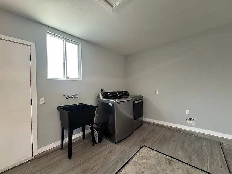 18320 Ingomar St — Photo 26