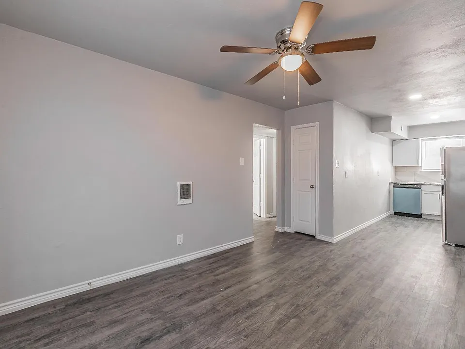4417 E US Highway 80 Frontage Rd #103