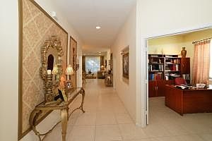 Home For Sale In Vineyards