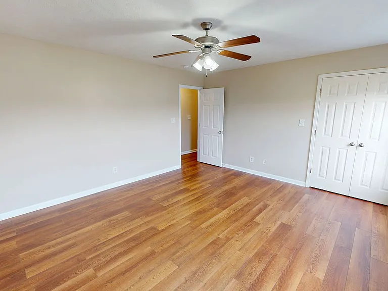 4920 Headwind Dr — Photo 18