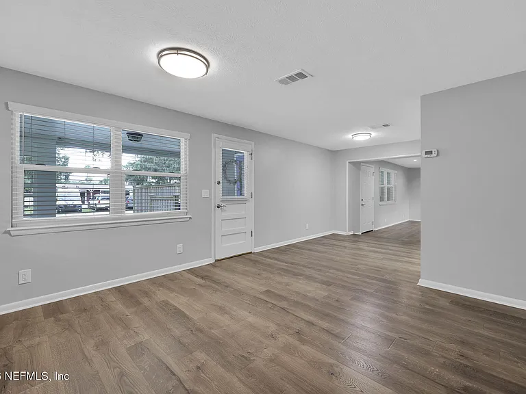 1104 Boca Grande Ave — Photo 10