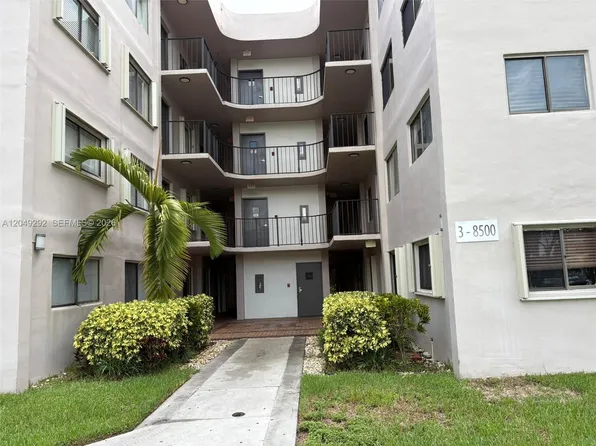 8500 SW 133rd Avenue Rd APT 422, Miami, FL 33183