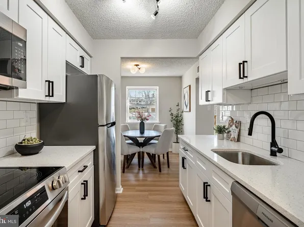 2714 Eagle Rd #2714, West Chester, PA 19382