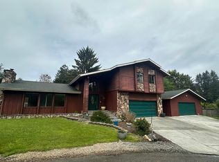 1244 Adamson Ct, McKinleyville, CA 95519