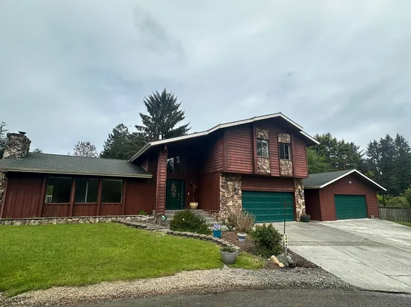 1244 Adamson Ct, McKinleyville, CA 95519