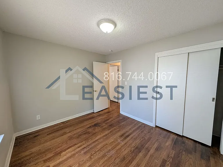 6315 E 149th St — Photo 17