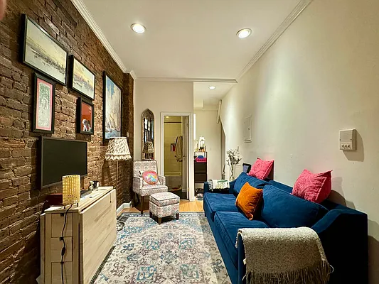 Rented by Brooklyn Heights Real Estate Inc | media 10