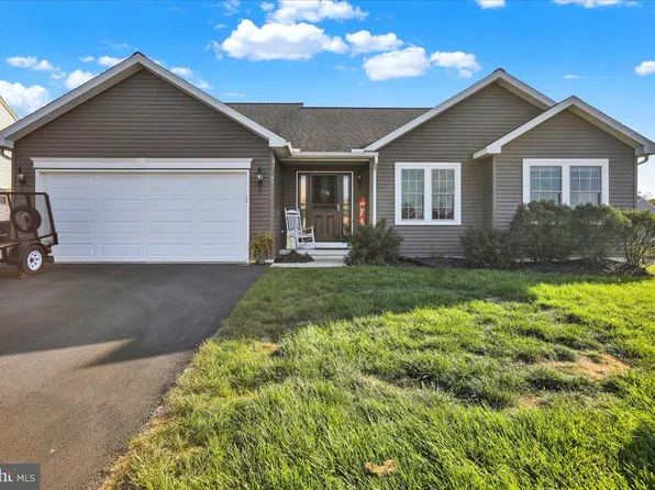 80 Clover Dr, Myerstown, PA 17067