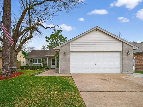 2902 Kingfisher Dr, Humble, TX 77396