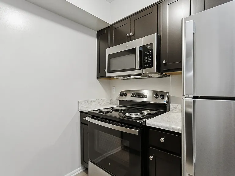 Brook - Kitchen
