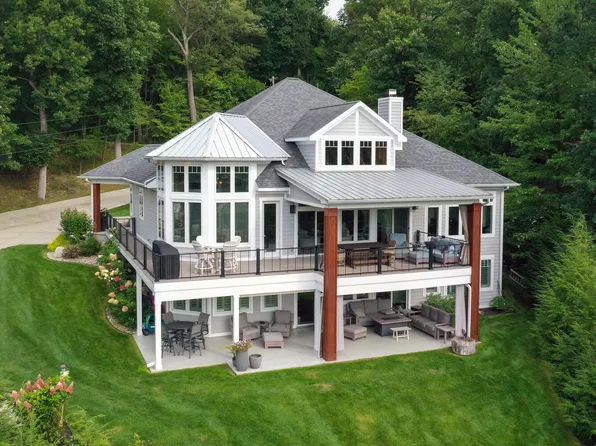 13505 Pleasant Dr, Union, MI 49130