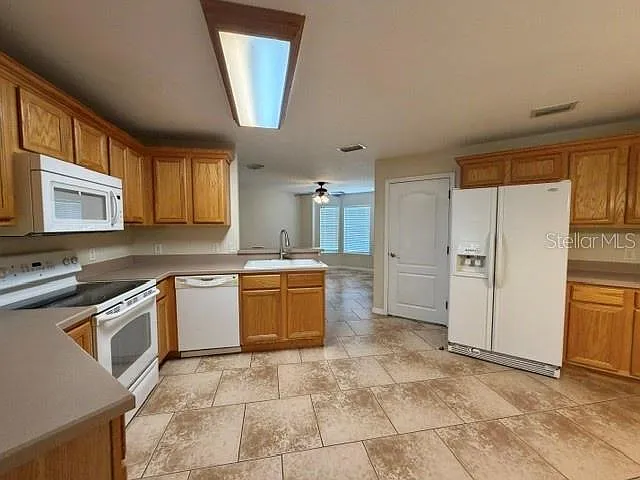 36022 Michigan Dr — Photo 2