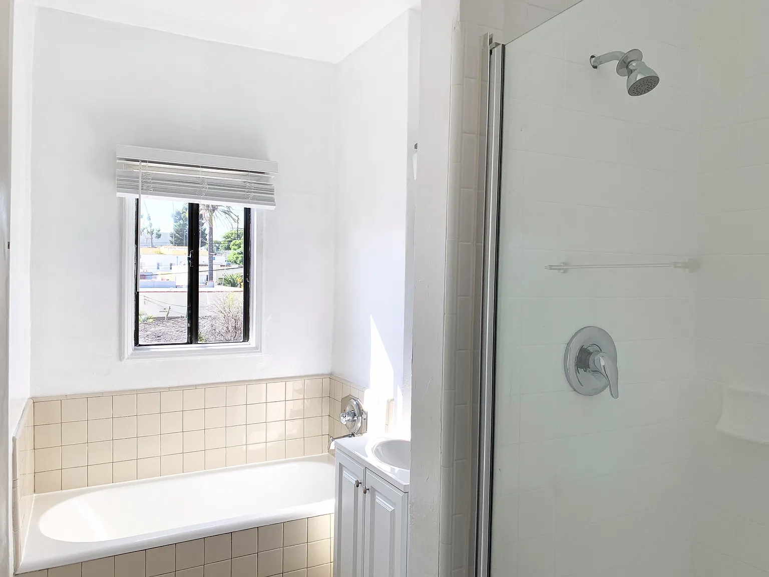 2 bed, 1000 sqft, $2,795 — Photo 4