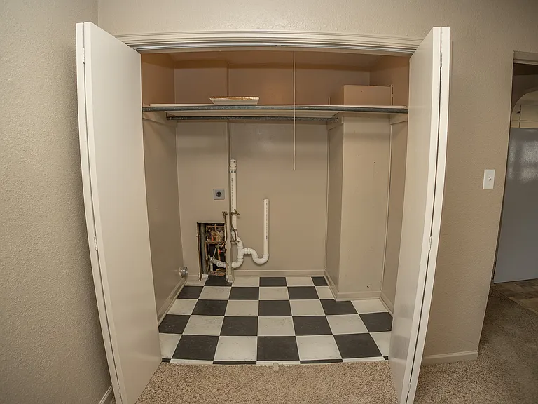 1101 Madison St #1 — Photo 13