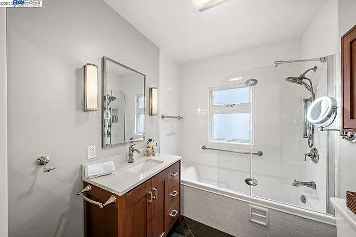769 Vincente Ave — Photo 25