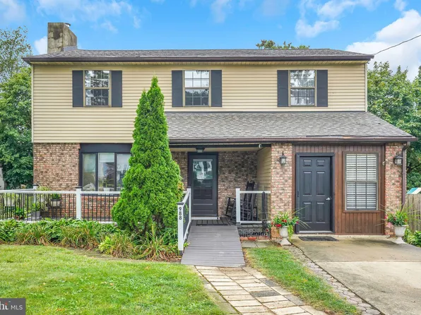 988 Baxter Ave, Bensalem, PA 19020