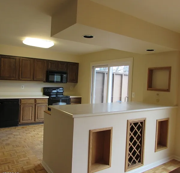 50 Carriage Ln — Photo 4