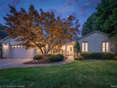 15389 Lakeside St, Plymouth, MI, 48170