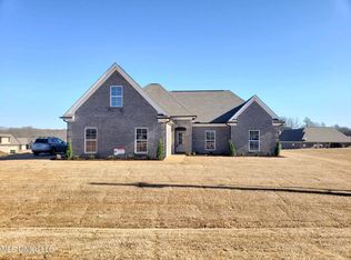 112 Honor Cv, Senatobia, MS 38668