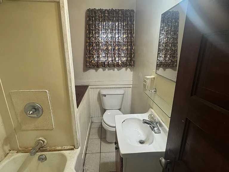 2236 King St — Photo 16