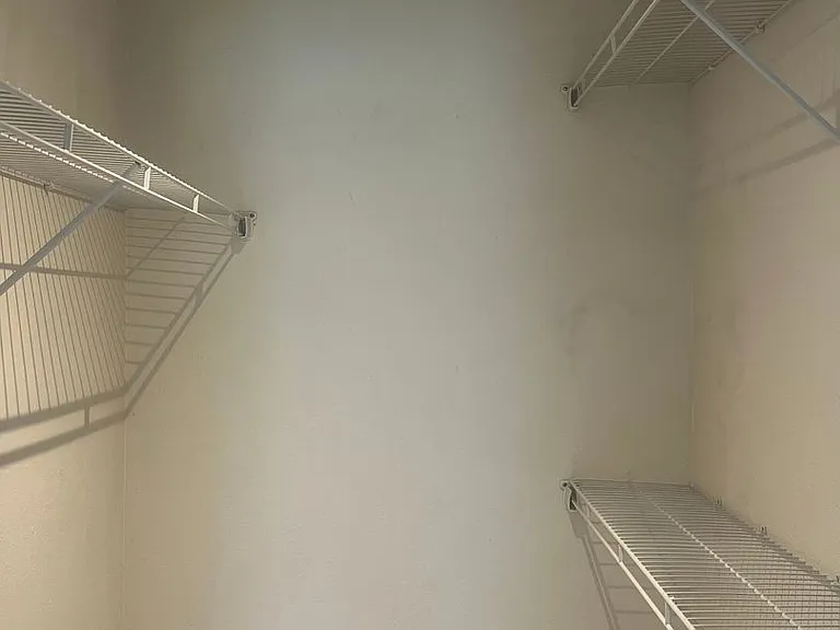 315 Lakepointe Dr #102 — Photo 14