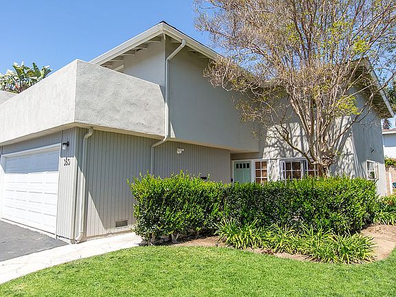 2nd image of 360 Lourdes Ln