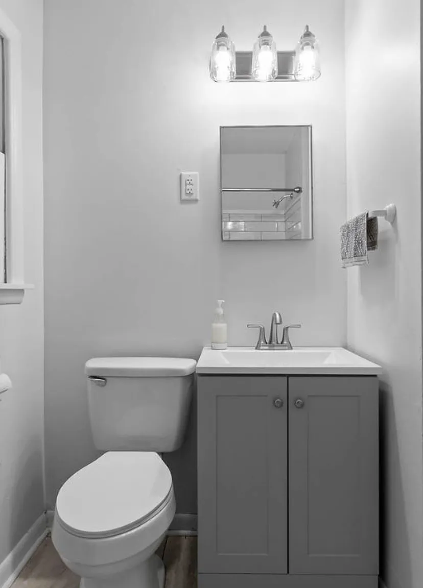 910 Wheeler Ave — Photo 3