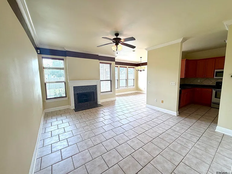 18163 Pinehurst Dr — Photo 4