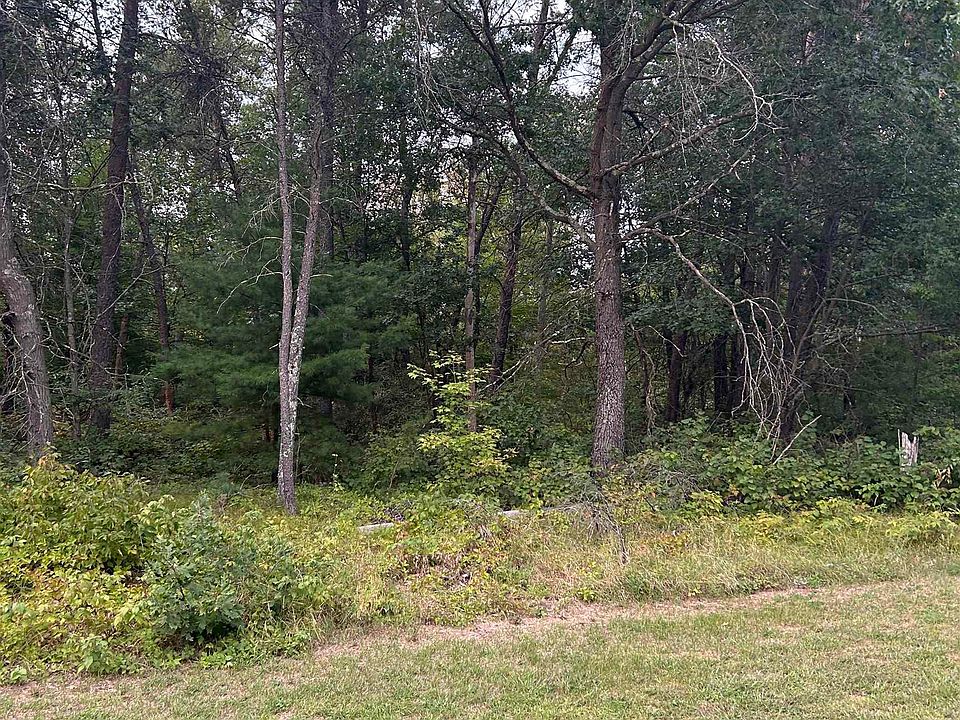 1st image of 19 Oakdale Dr