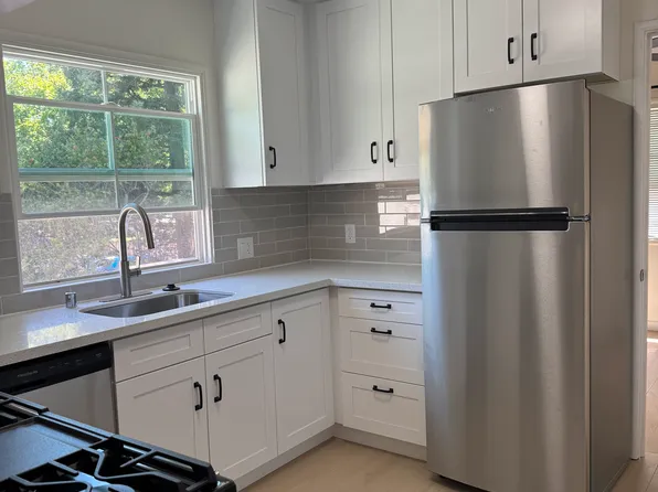 2745 Byron St, Palo Alto, CA