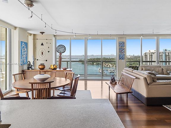 4th image of 10 Venetian Way APT 2201