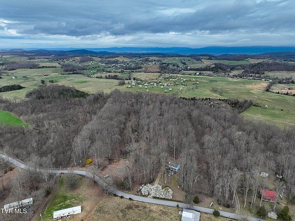 2nd image of 955 Old Hall Rd