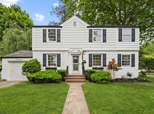 428 Elm Ave, River Edge, NJ 07661