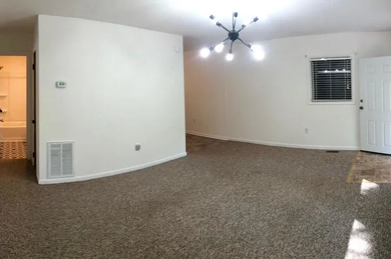 3708 E Shelbiana Rd — Photo 3