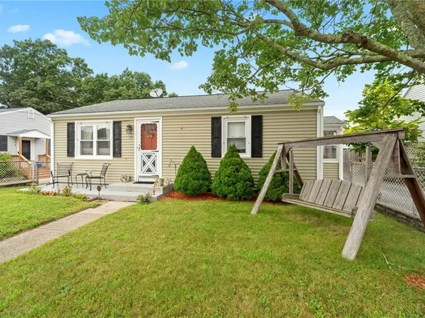 171 Avenue A, Woonsocket, RI 02895