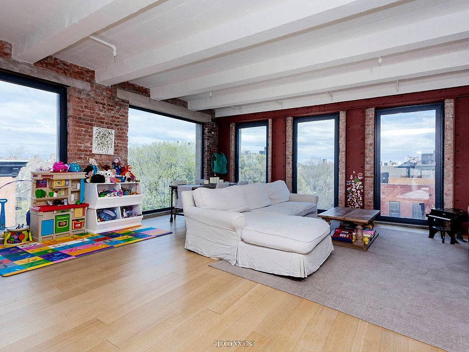 1st image of 109 Avenue A #5